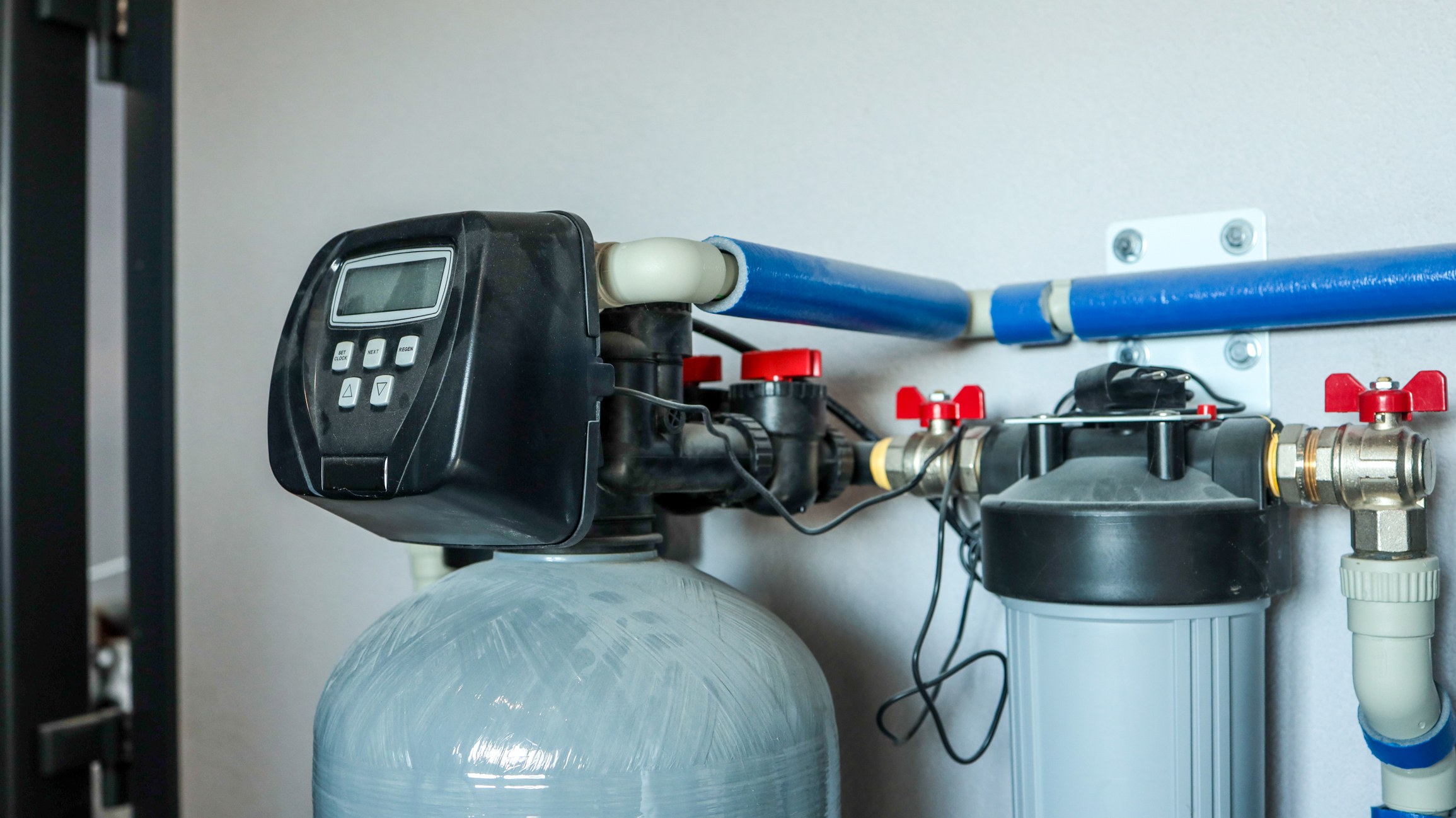 Family Water filtration system with digital display and plumbing